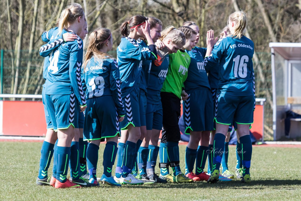 Bild 382 - B-Juniorinnen VfL Oldesloe - Krummesser SV _ Ergebnis: 4:0